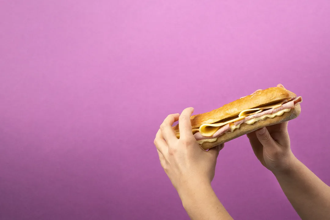 mix-buffet-marque-baguette-jambon-ambiance